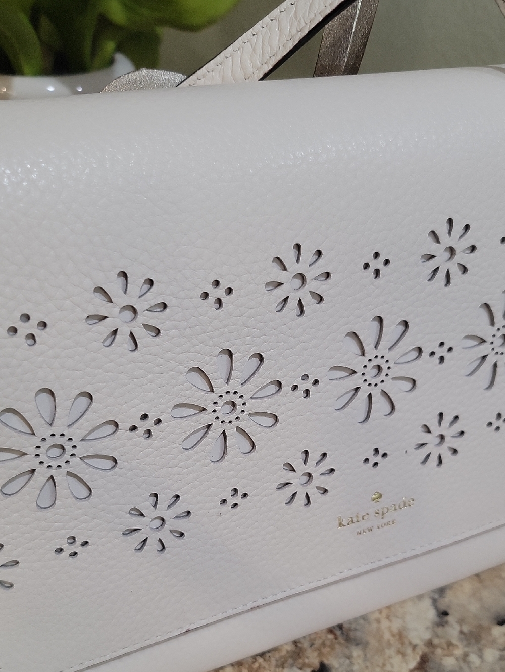 Kate Spade Valencia Faye Drive Crossbody - Picture 2 of 6
